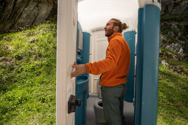 Best Portable restroom trailer rental  in Wintersville, OH